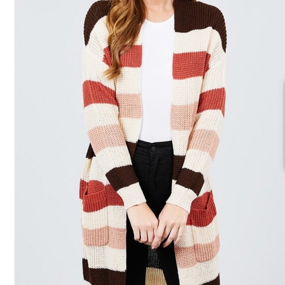 LAST 2! Two Pocket Color Block Cardigan - Picture 2 of 5